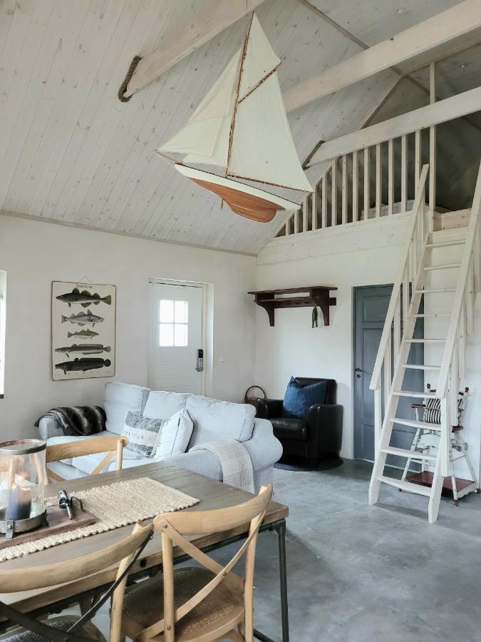 Litet Hus I Mysig By Naera Havet Villa Ystad Buitenkant foto