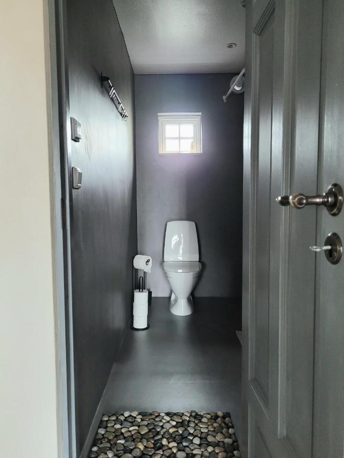 Litet Hus I Mysig By Naera Havet Villa Ystad Buitenkant foto